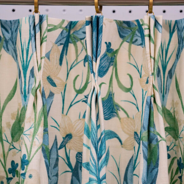 On-the-Move Drapes in Guinevere Robins Egg Blue (1 Pair / 2 Panels)